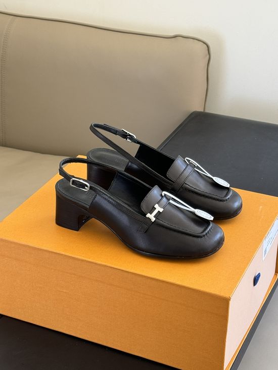 Hermes Elegant Square Toe Kitten Heels Premium Sheepskin Upper