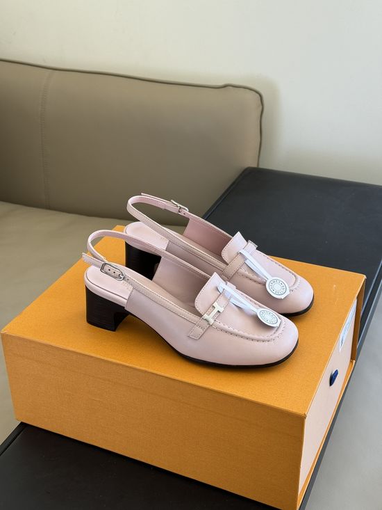 Hermes Elegant Square Toe Kitten Heels Premium Sheepskin Upper