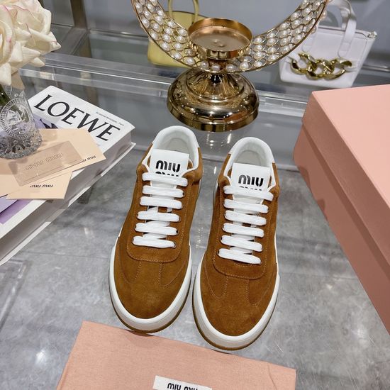 Miu Miu Minimalist Casual White Shoes Suede Leather Upper Wear-resistant Sole