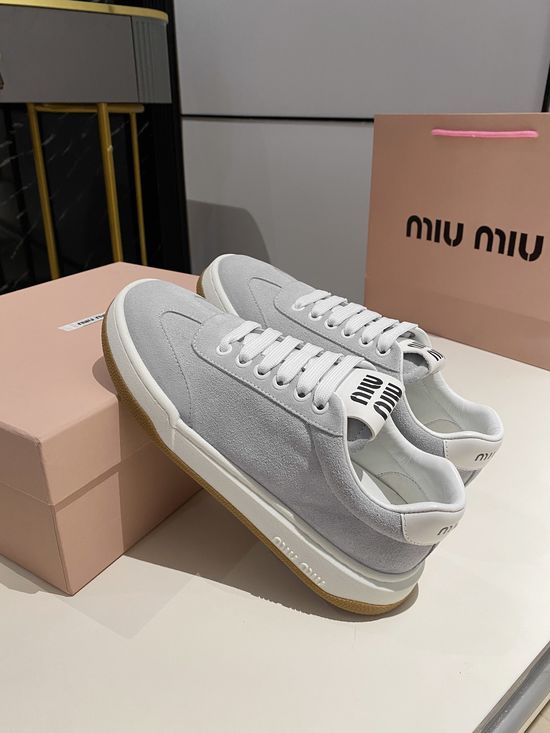 Miu Miu Vintage Casual White Sneakers Lightweight Comfort Sole
