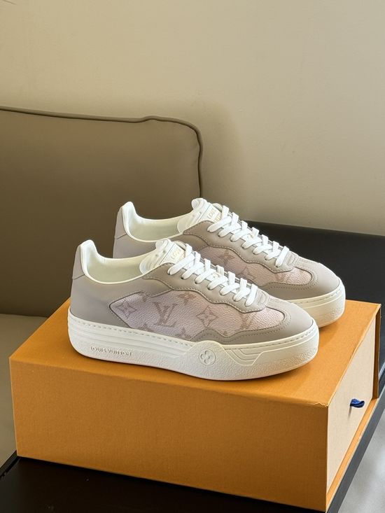 Louis Vuitton Premium Soft Leather Sneakers with Cushioned Insole