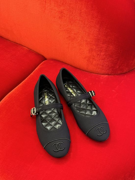 Chanel Classic Round Toe Leather Mary Jane Flats