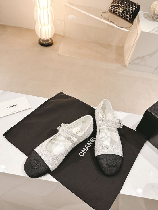 Chanel Pearl Decor Round Toe Leather Mary Jane Flats