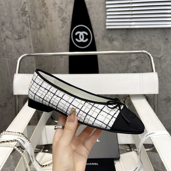 Chanel Color Block Chunky Heel Peep Toe Leather Sandals