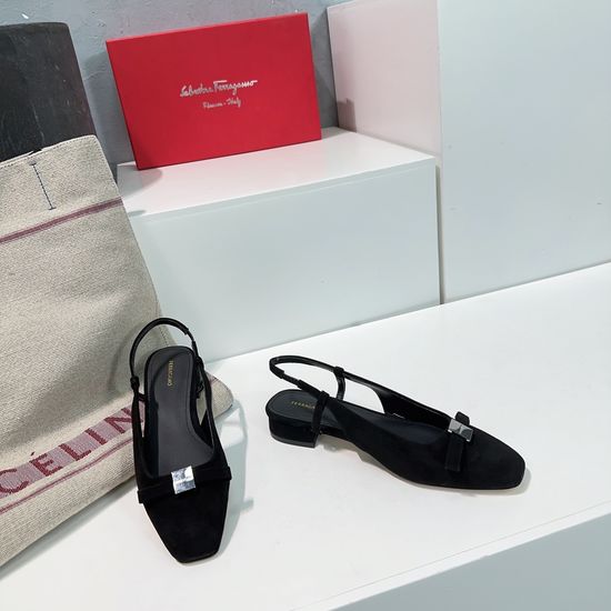 Ferragamo Bow Buckle Two-tone Block Heel Slingback Shoes