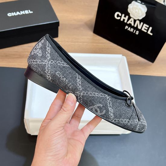 Chanel Two-tone Leather Slingback Ballet Flats with Real Leather Sole