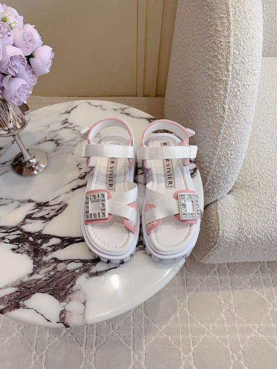 Roger Viver Diamond Buckle Platform Sandals Lifts Leg Proportion Comfortable Shoes
