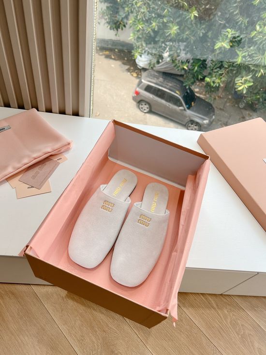 Miu Miu Closed Toe Nubuck Upper Mules Premium Non-slip Slippers