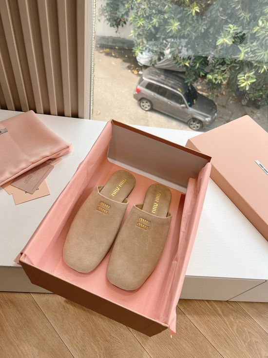 Miu Miu Closed Toe Nubuck Upper Mules Premium Non-slip Slippers