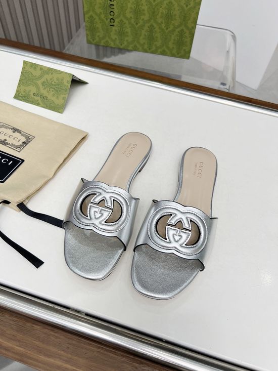 Gucci Classic Mid-heel Leather Sandals With Logo Detail