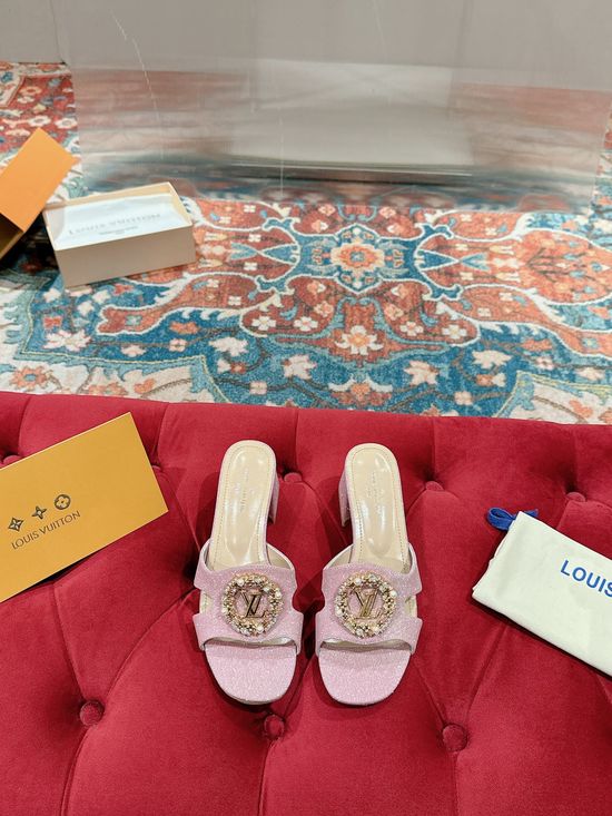Louis Vuitton Patent Leather Chunky Heel Sandals With Genuine Leather Sole