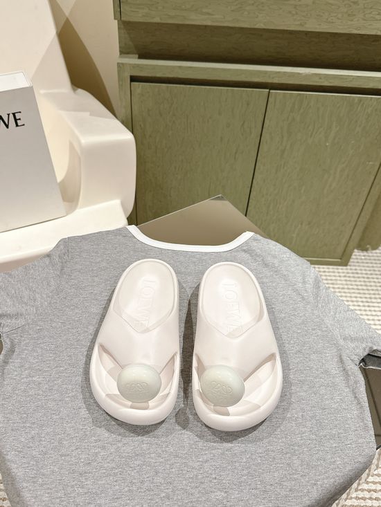 Loewe Soft Padded Fluffy Bread Slippers Casual Daily Wear
