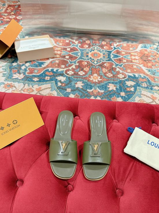 Louis Vuitton Low Heel Soft Leather Slide Sandals For Daily Wear