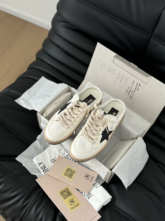 Golden Goose Casual Graffiti Distressed Sneakers Versatile Daily Footwear