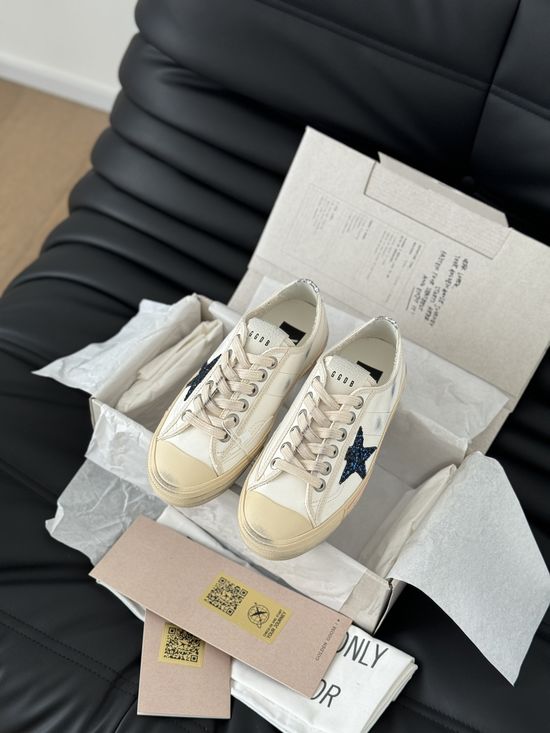 Golden Goose Casual Graffiti Distressed Sneakers Versatile Daily Footwear