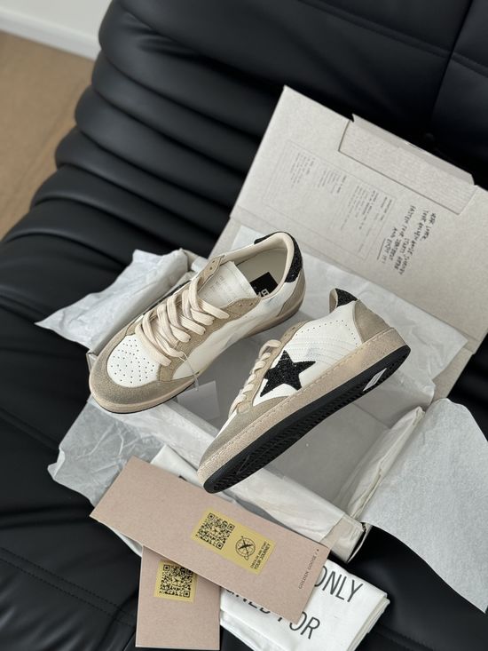 Golden Goose Casual Graffiti Distressed Sneakers Versatile Daily Footwear