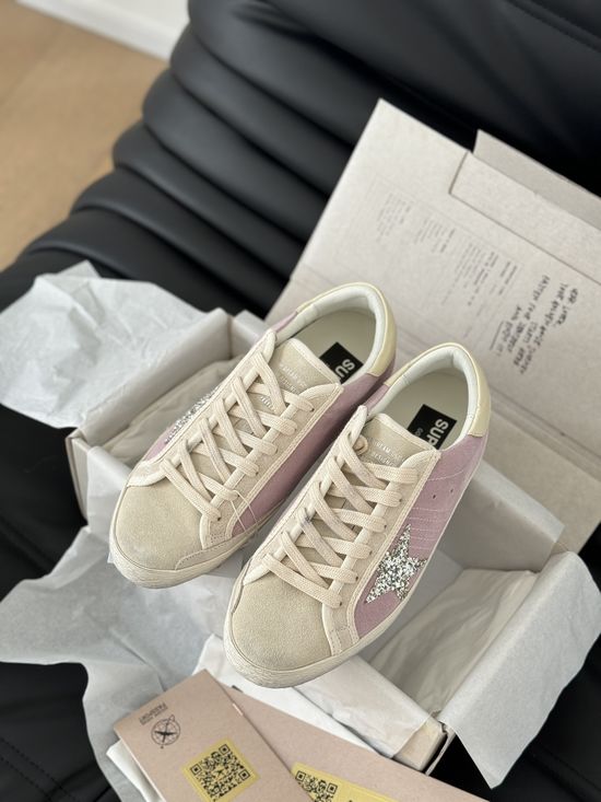 Golden Goose Casual Graffiti Distressed Sneakers Versatile Daily Footwear