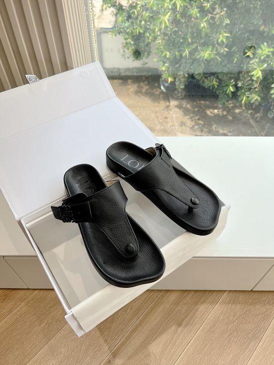 Loewe Retro Embossed Detail Round Toe Casual Slide Sandals