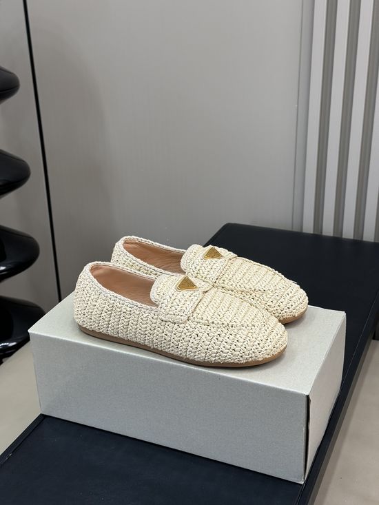 Prada Handwoven Casual Flats Soft Leather Lining Comfortable
