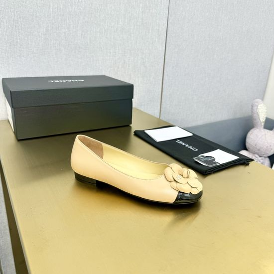 Chanel Elevated Fabric Upper Thong Sandals with Genuine Leather Outsole