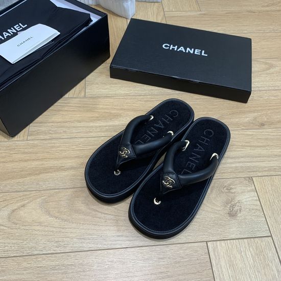 Chanel Soft Sheepskin Cushioned Comfort Flip Flops