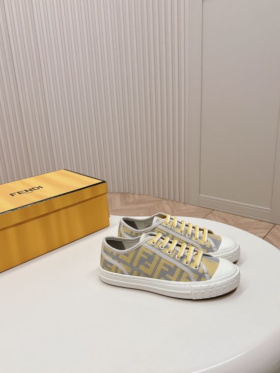 Fendi Classic Pattern Breathable Lightweight Casual Board Shoes
