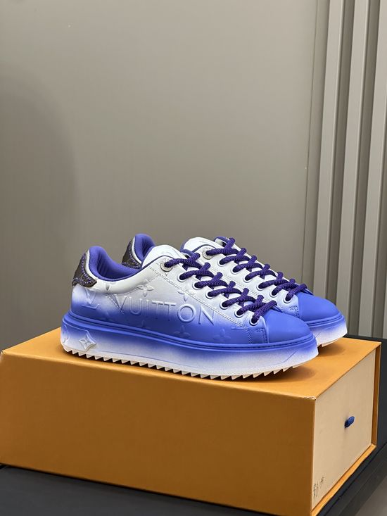 Louis Vuitton Embossed Pattern Thick Sole Comfortable Casual Sneakers