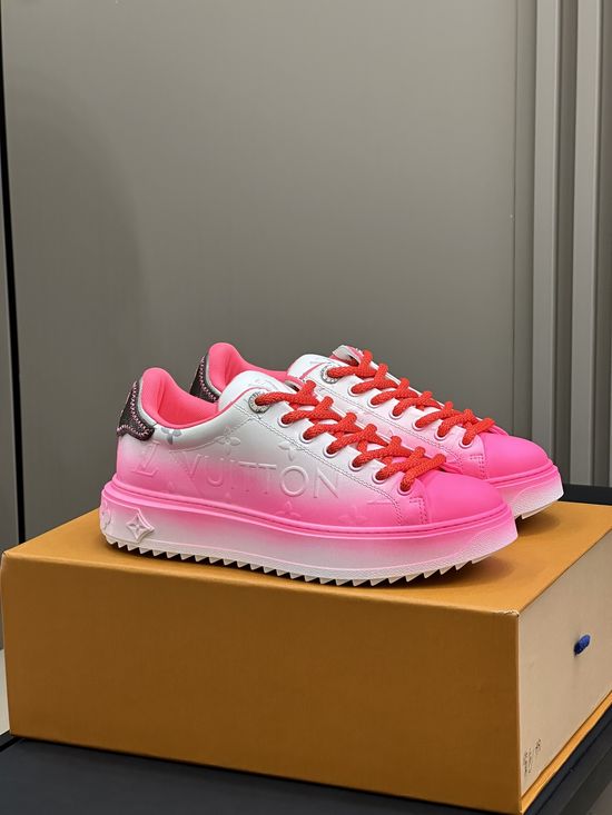 Louis Vuitton Embossed Pattern Thick Sole Comfortable Casual Sneakers
