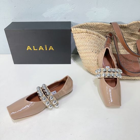 Alaia Buckle Decorated Round Toe Slip On Ballet Flats