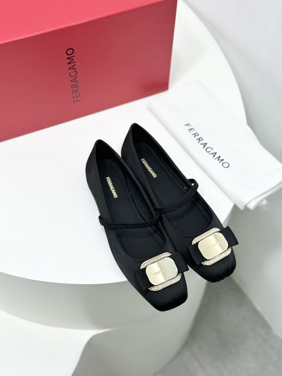 Ferragamo Bowknot Silk Ballet Flats Non-slip Sole