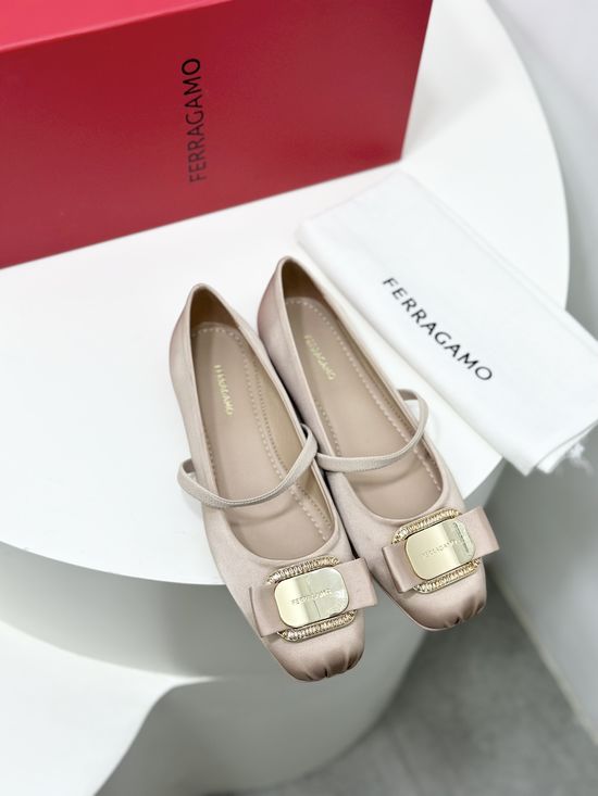 Ferragamo Bowknot Silk Ballet Flats Non-slip Sole