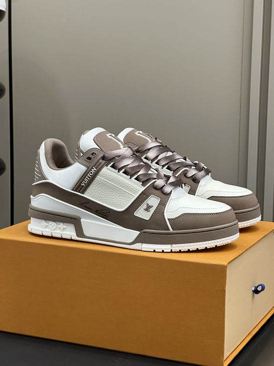 Louis Vuitton Classic Pattern Colorful Leather Versatile Casual Sneakers