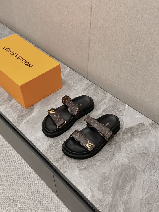 Louis Vuitton Adjustable Strap Comfortable Flat Slide Sandals