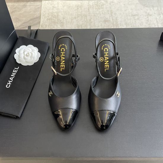 Chanel Elegant Pearl Heel Leather Slides For Daily Wear
