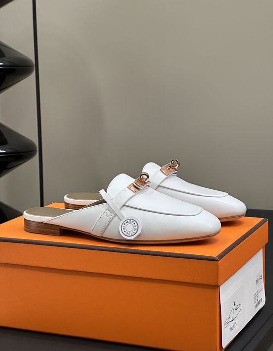 Hermes Classic Slip-On Mules With Premium Leather Lining