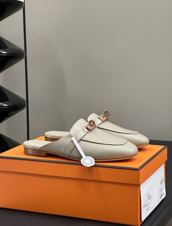 Hermes Classic Slip-On Mules With Premium Leather Lining