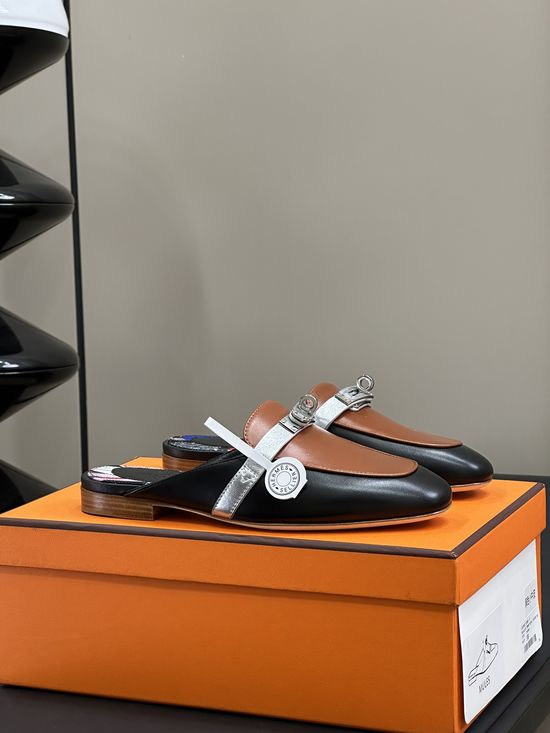 Hermes Classic Slip-On Mules With Premium Leather Lining