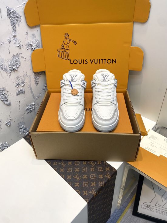 Louis Vuitton Premium Leather Low-top Fashion Sneakers
