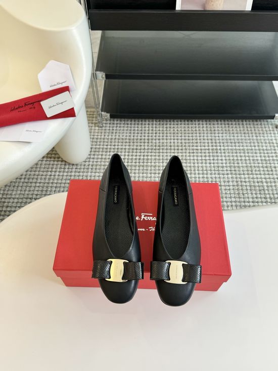 Louis Vuitton Bowknot Decor Chunky Heel Pumps Soft Leather Comfortable Versatile Shoes