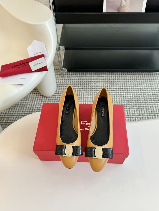 Louis Vuitton Bowknot Decor Chunky Heel Pumps Soft Leather Comfortable Versatile Shoes