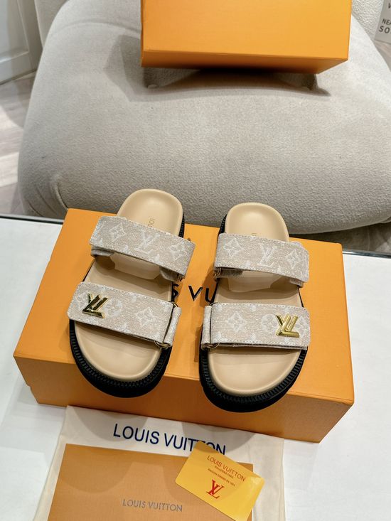 Louis Vuitton Flat Sandal Raffia Upper Adjustable Fastener Soft Insole Lightweight Sole