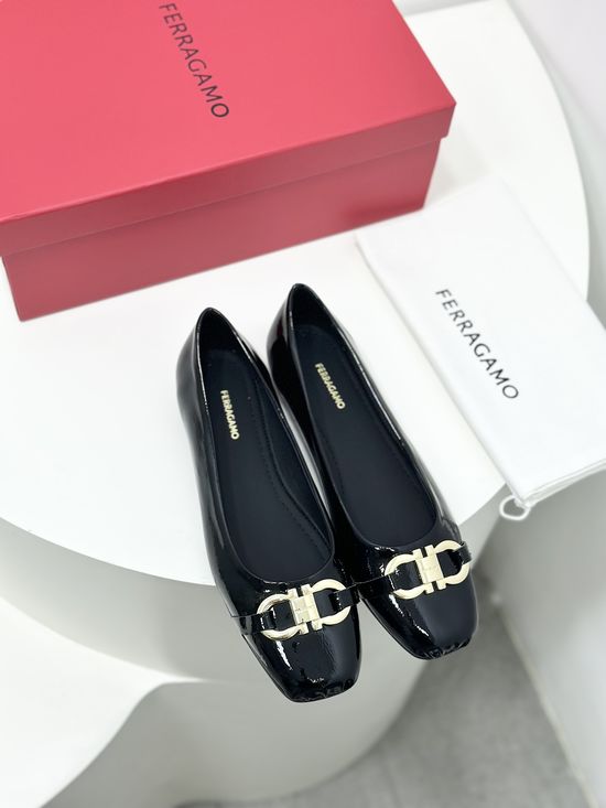 Ferragamo Horse Buckle Patent Leather Ballet Flats
