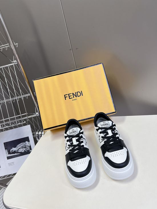 Fendi Stitched Splicing Thick Sole Height Boosting Sneakers
