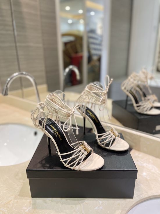 Yves Saint Laurent Glamorous Alphabet Buckle High Heeled Shoes