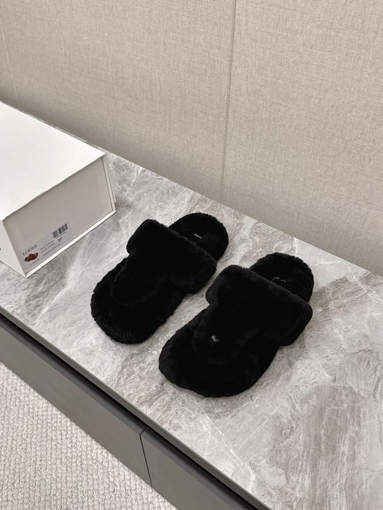 Loewe Warm Wool Flip Flop Slippers Soft Durable Daily Wear Shoes