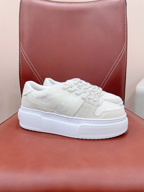 Fendi Vintage Contrast Color Sneakers Cowhide Upper Comfortable Daily Shoes