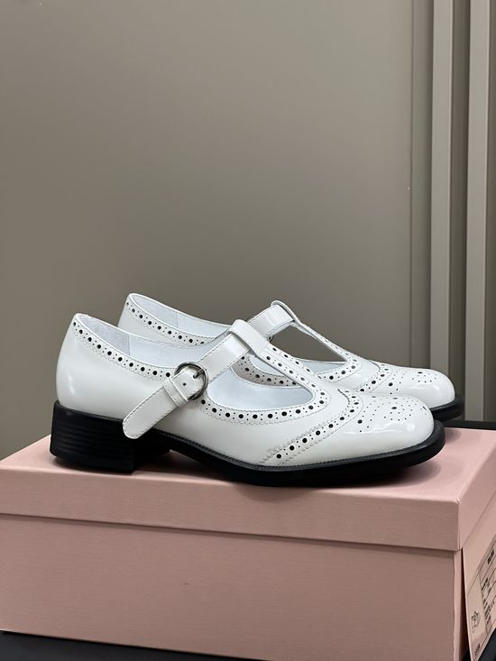 Miu Miu Vintage Leather Dress Shoes Soft Cushioned Sole