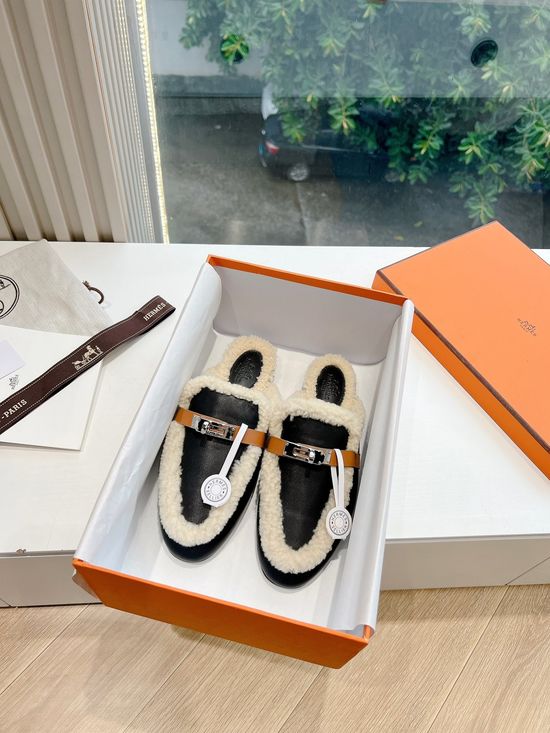 Hermes Fleece Lined Slip On Curly Fur Mule Slippers