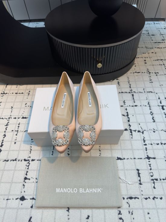 Manolo Blahnik Elegant Silk High Heels with Crystal Buckle for Formal Occasions