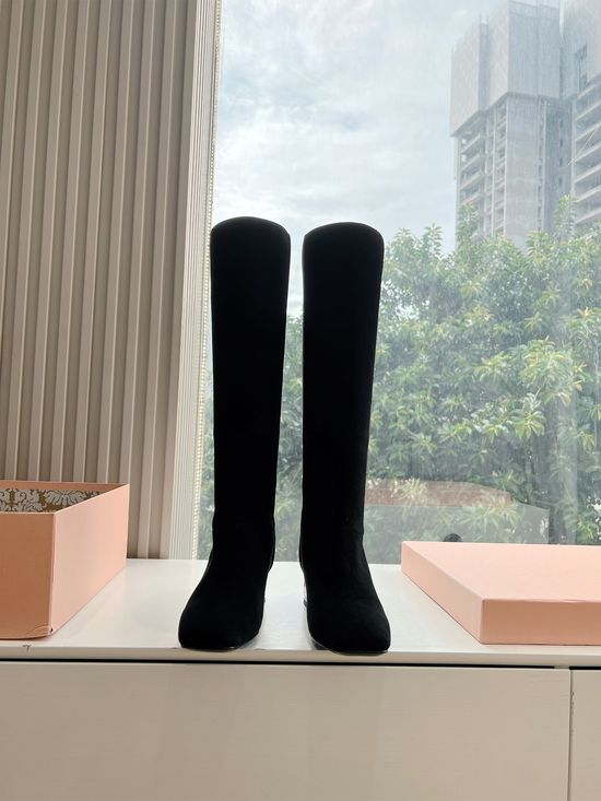 Miu Miu Premium Runway Style Leather Boots with Soft Lining